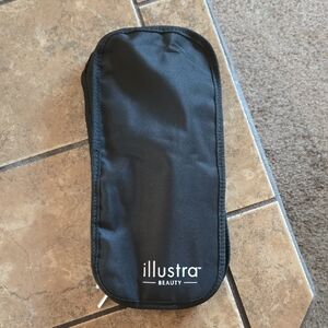 Illustra Beauty Black Cosmetic Case